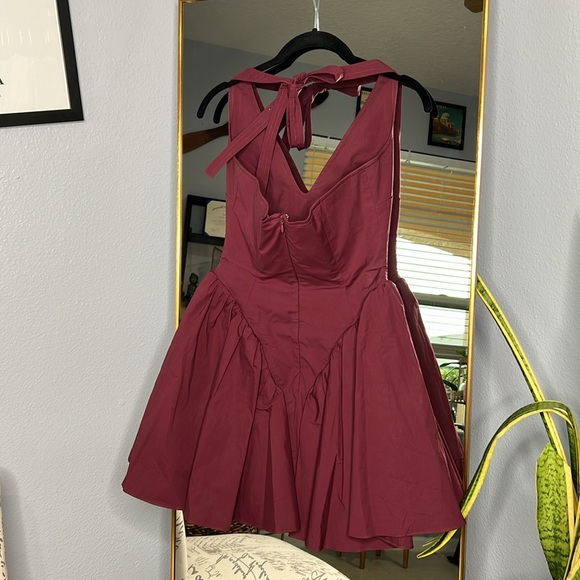 House of CB 'Valentia' Windsor Wine Mini Dress NWOT - Picture 8 of 8
